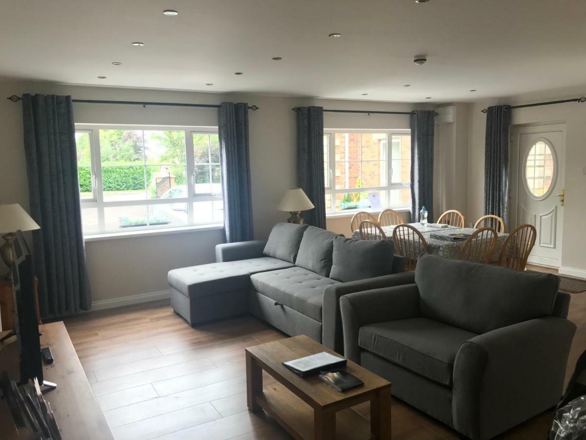 Killead House Hotel Aldergrove Екстериор снимка