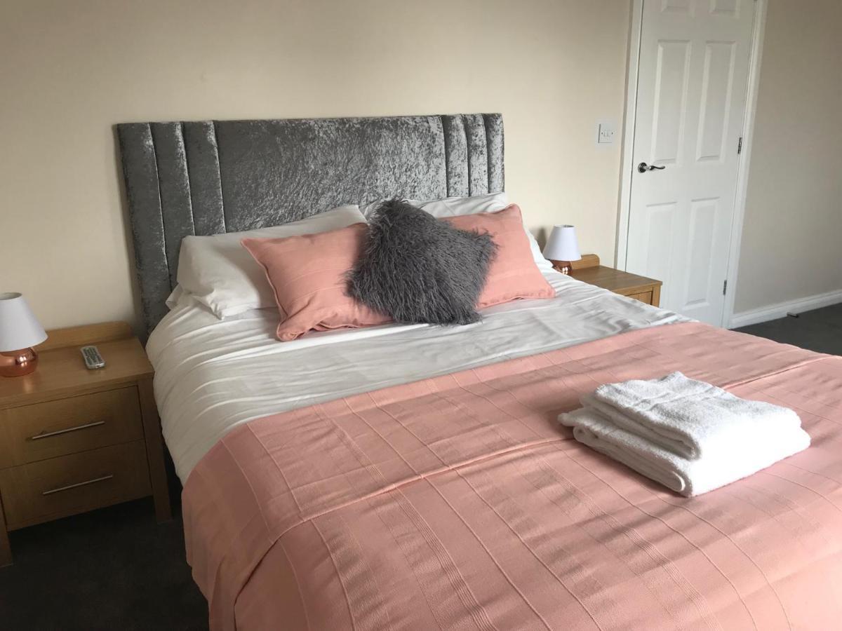 Killead House Hotel Aldergrove Екстериор снимка